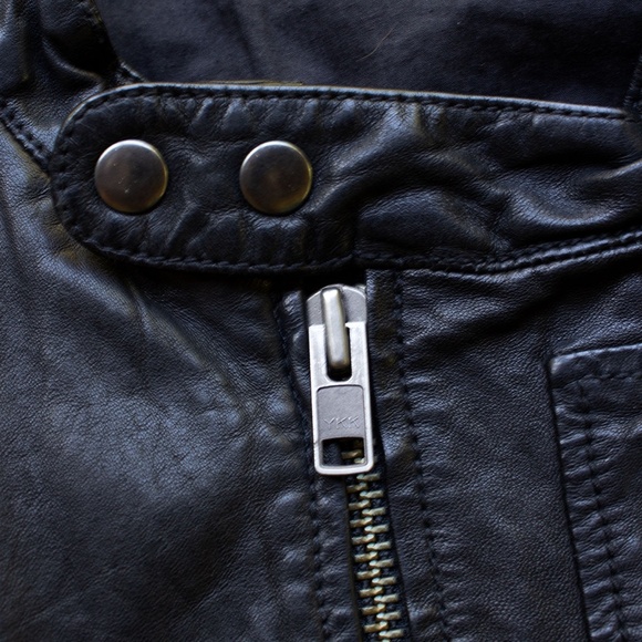 Leather Bomber - Picture 5 of 6